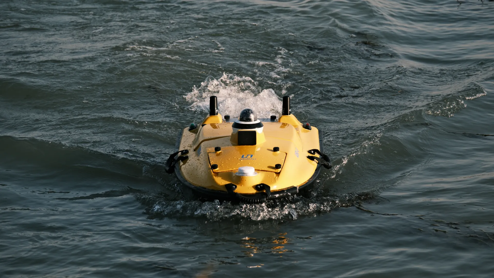 iUSV-8